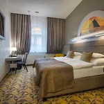 Hotel Western Premier Essence 4*
