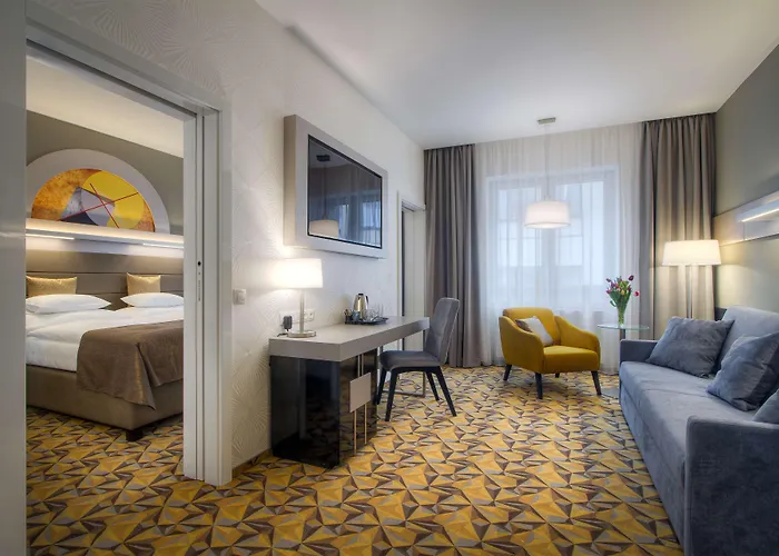 Hotel Western Premier Essence 4*