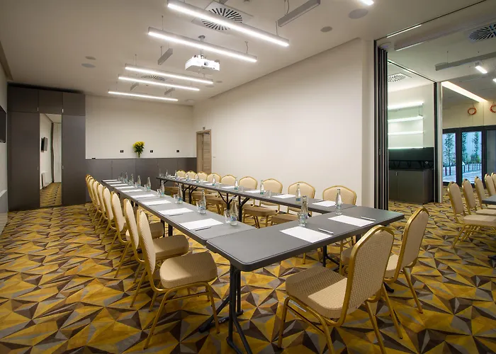 Hotel Western Premier Essence 4*