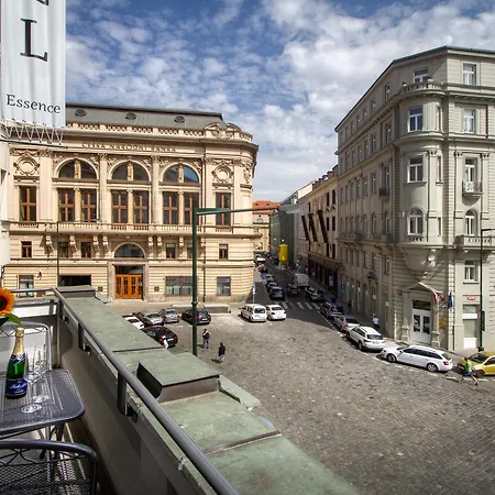 Western Premier Essence Szálloda Prága